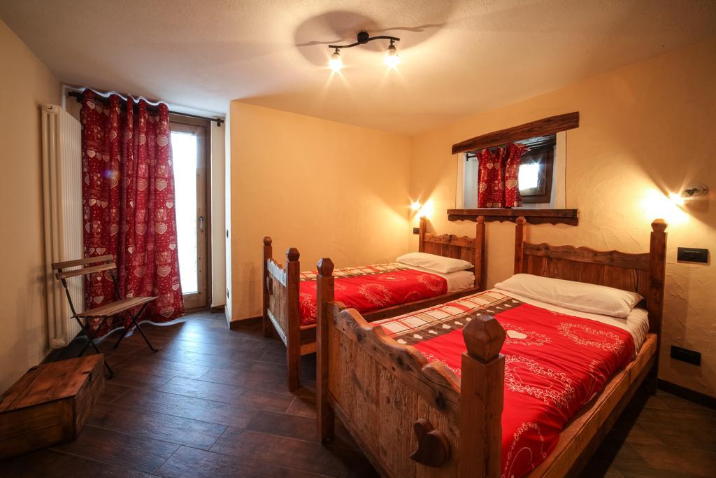 Souvenir De Tsaneli Apartment Roisan Cameră foto